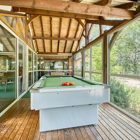Holiday home Gariotte Salignac Eyvigues